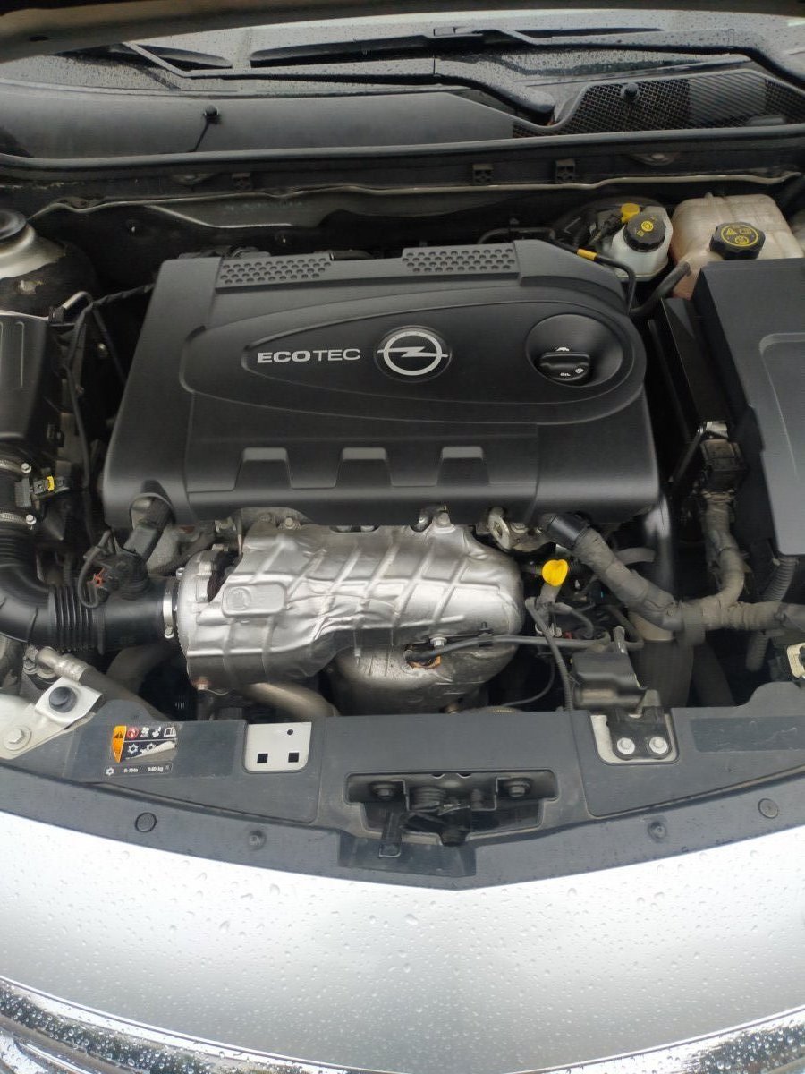 Opel insignia A 2.0 cdti 2013
