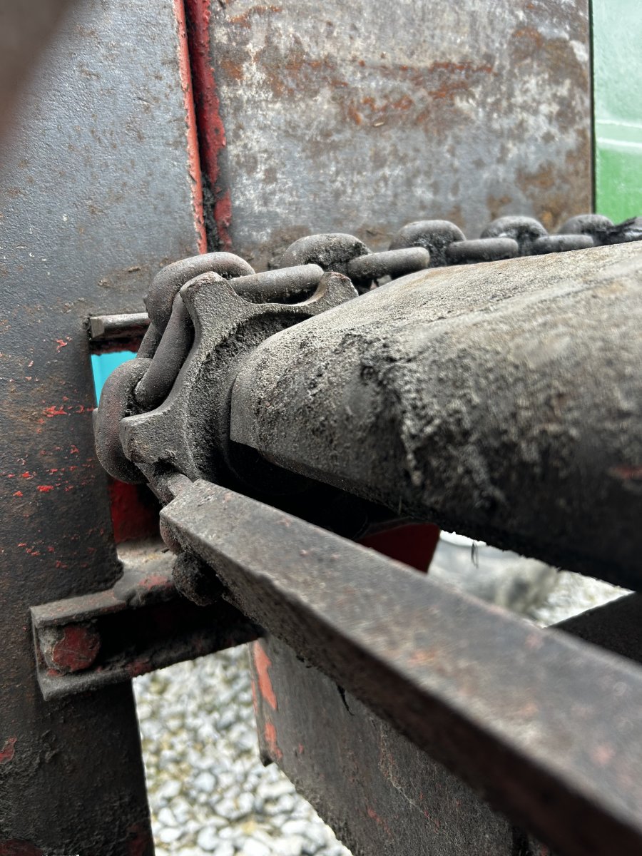 Rozrzutnik Warfama 8 ton