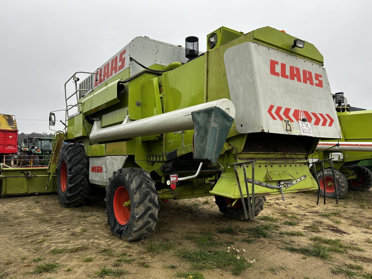 Kombajn Claas Mega 218