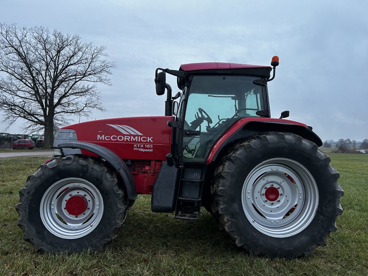 Ciągnik McCormick XTX 185