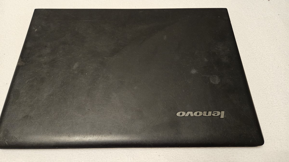 Laptop Lenovo Ideapad 100