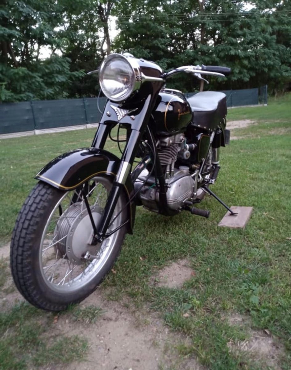 Motocykl Junak M10