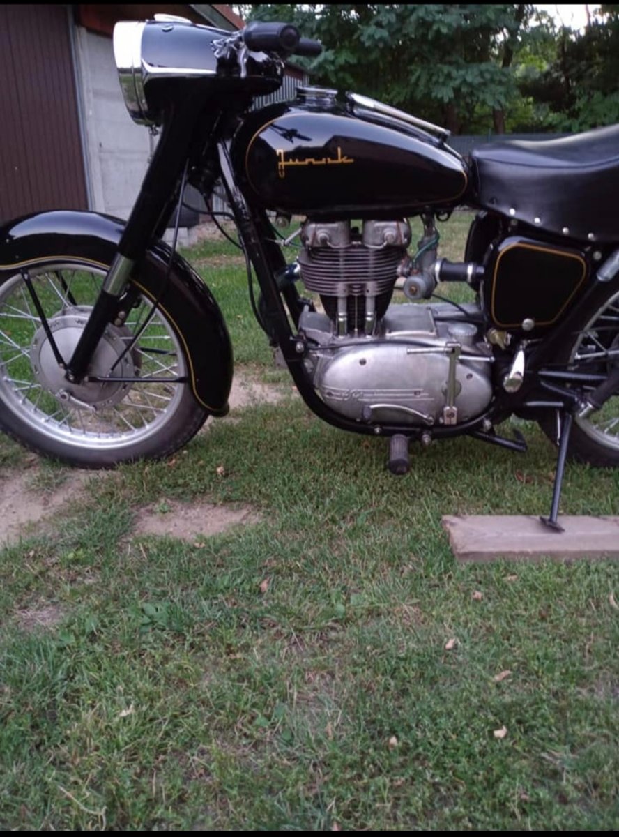 Motocykl Junak M10