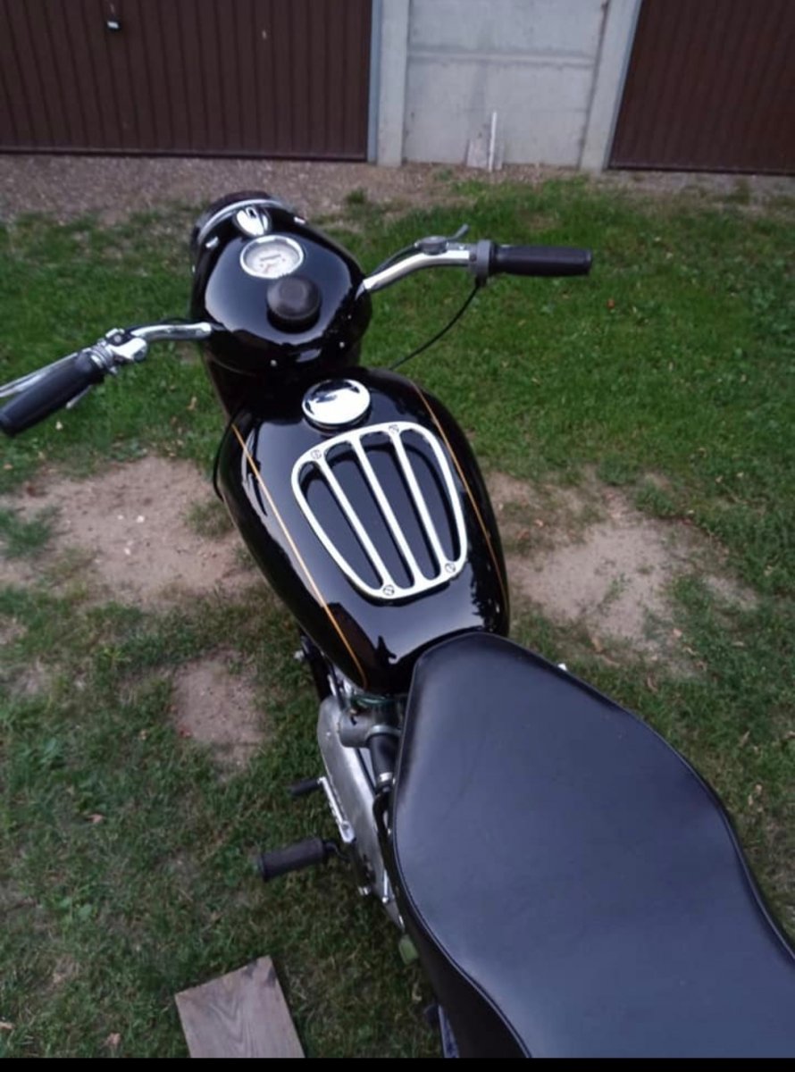 Motocykl Junak M10