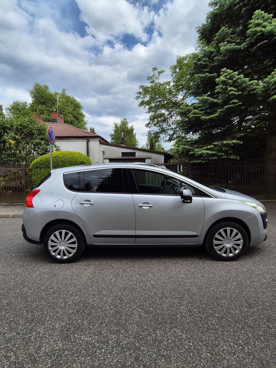 Peugeot 3008 2.0 HDi • 110 KM • Manual • Zadbany • Panorama • Klima • Serwisowan