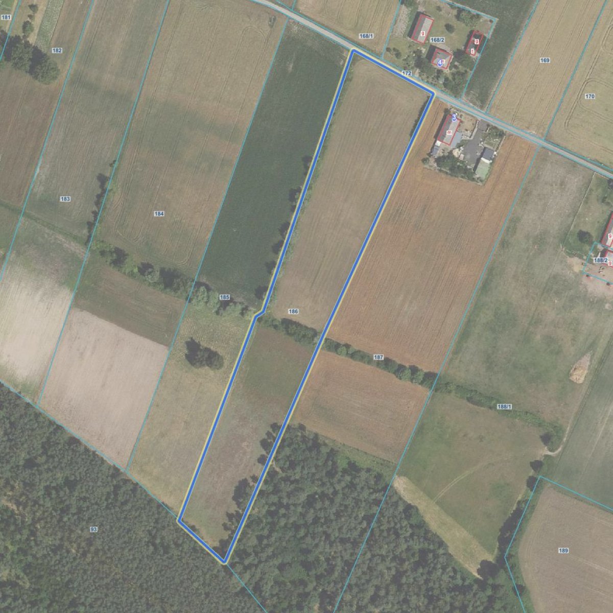 Nieruchomość zabudowana z 3 stawami i gruntem ornym