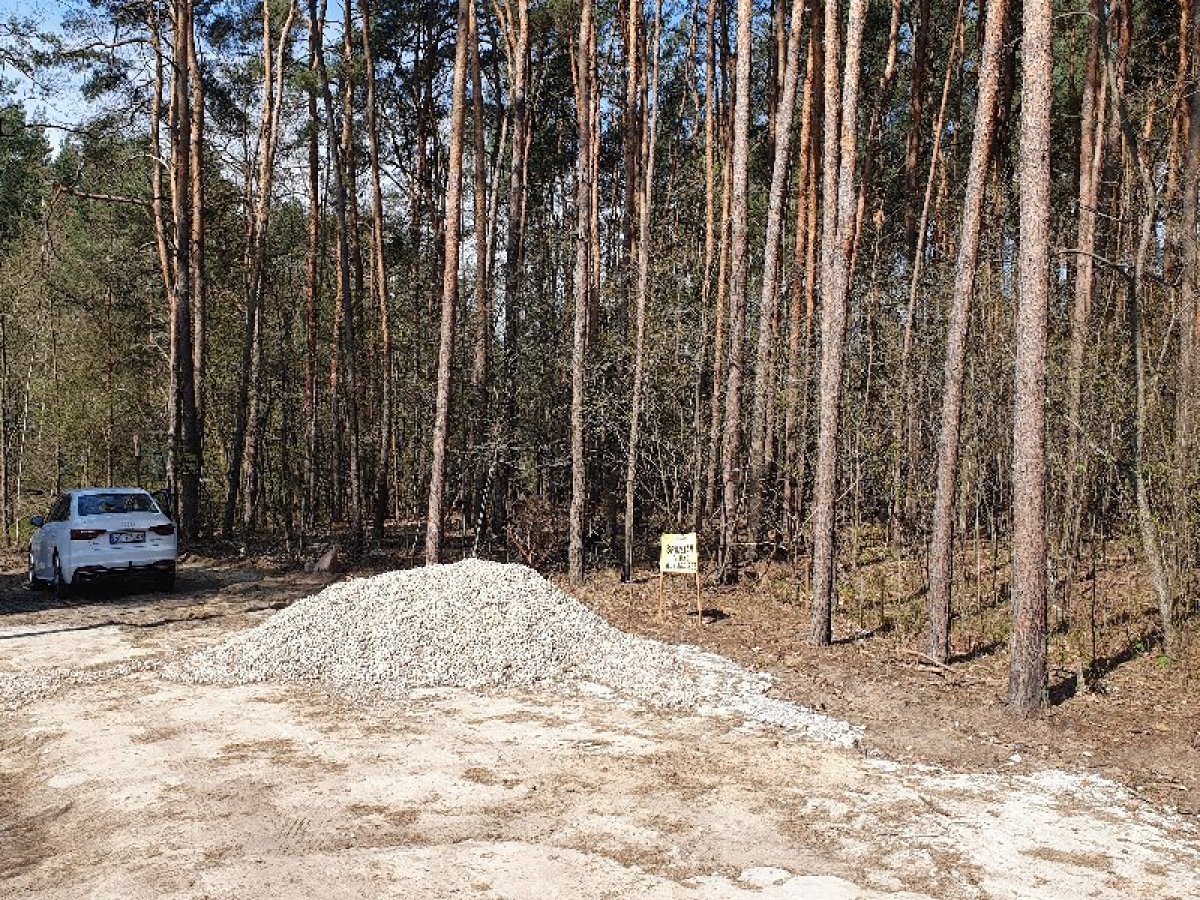 Strzeniówka gm. Nadarzyn. Leśna działka budowlana
