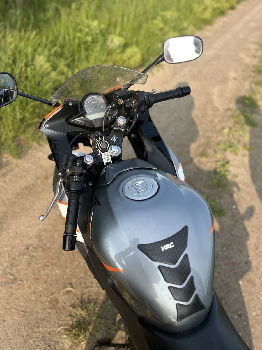 Honda CBR 125 R - 2011
