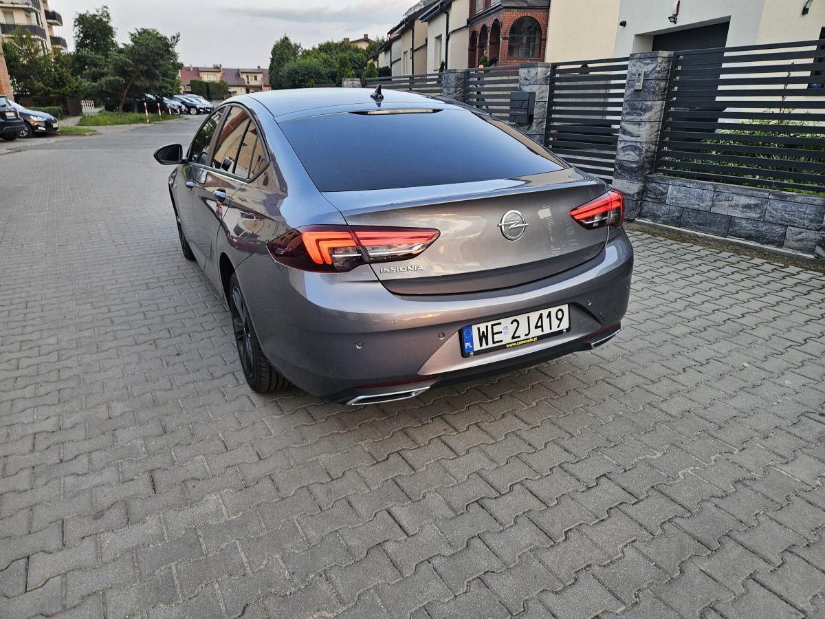 Insignia polift 2020 r. POLSKA SALON