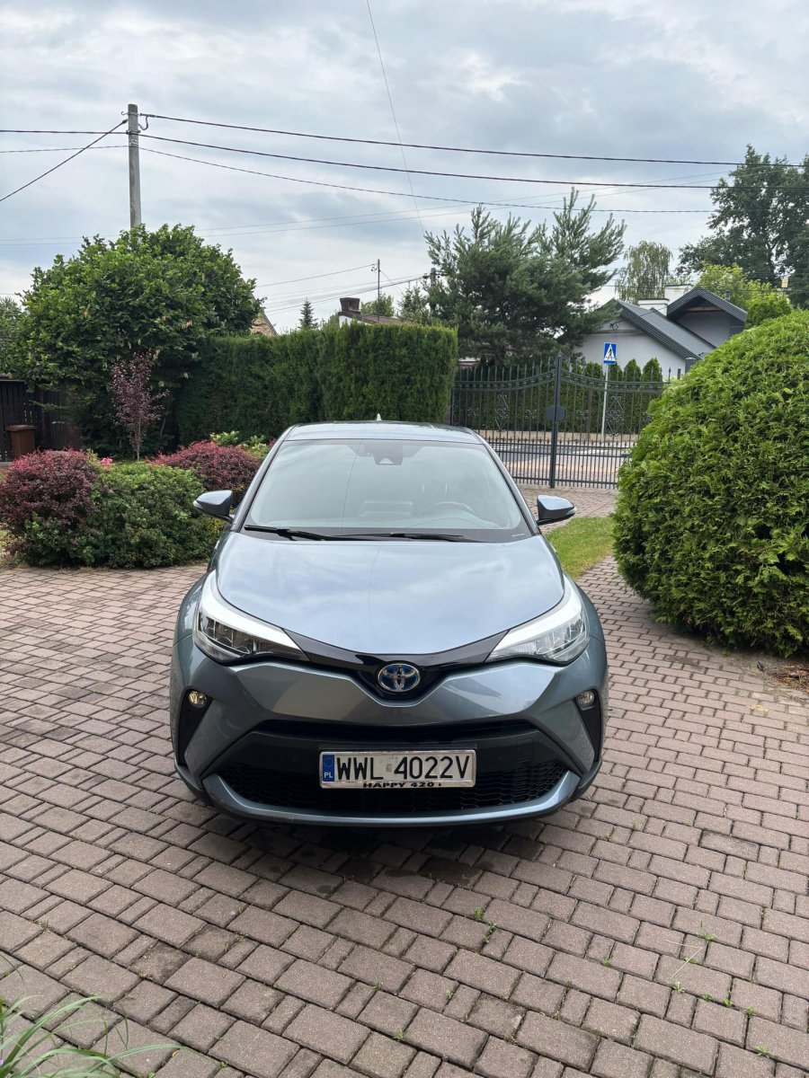 ODSTĄPIĘ LEASING – Toyota C-HR Hybrid 1.8 HSD Style 122 KM, 2020