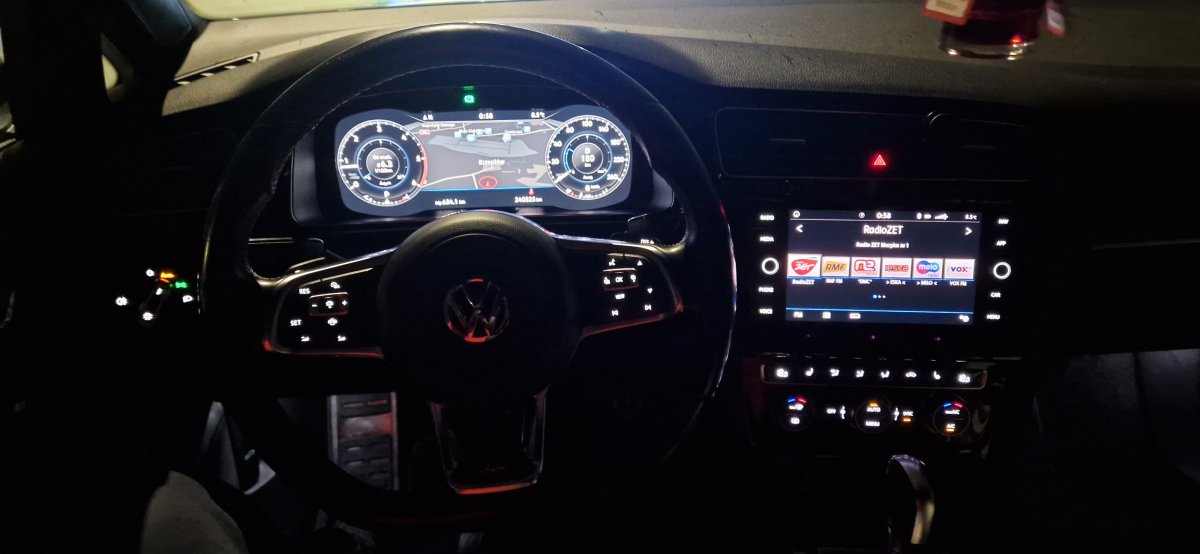Volkswagen Golf Variant 2.0 TDI SCR DSG R-Line