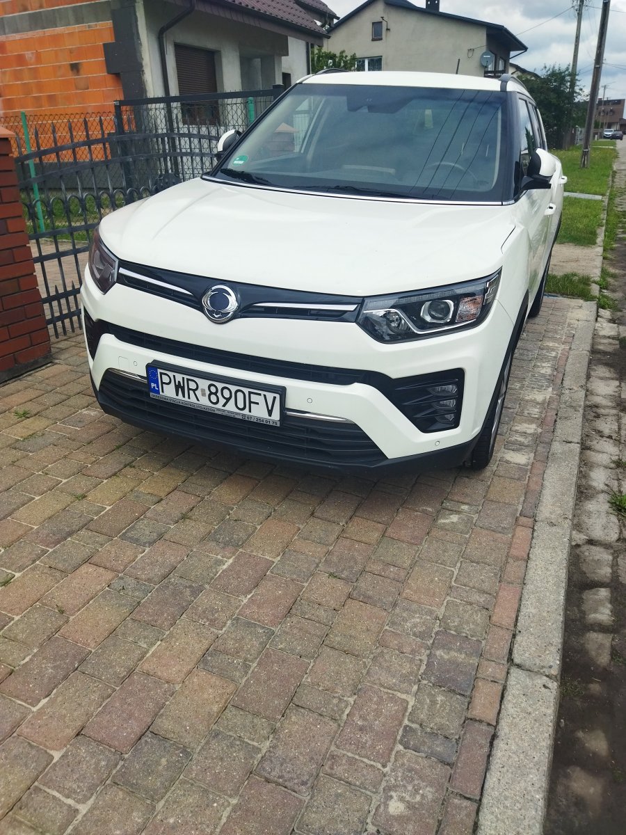 Sprzedam KGM Tivoli