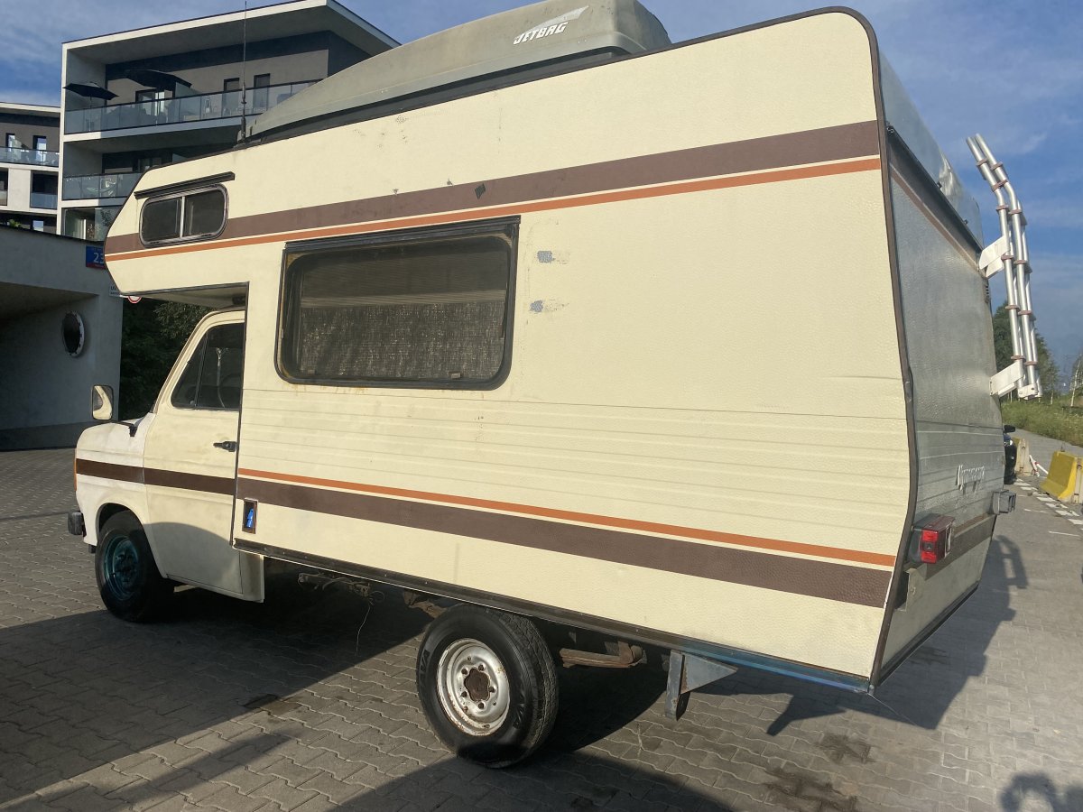 Ford Transit z 1983 rok