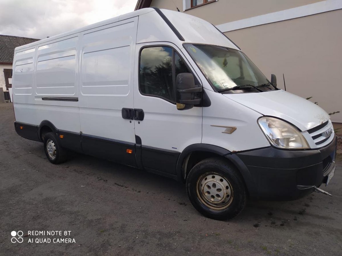 Iveco Daily 2.3 HPT. 136 km. 2009 rok. Uszkodzony silnik.