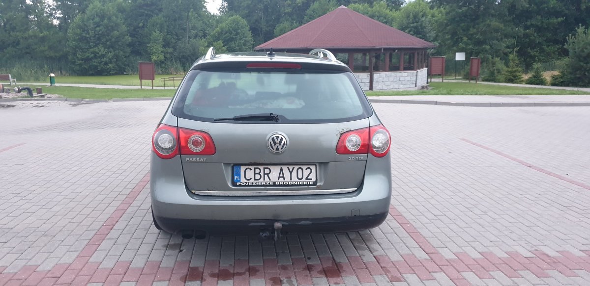 VW Passat Kombi 1.9 2007 r.