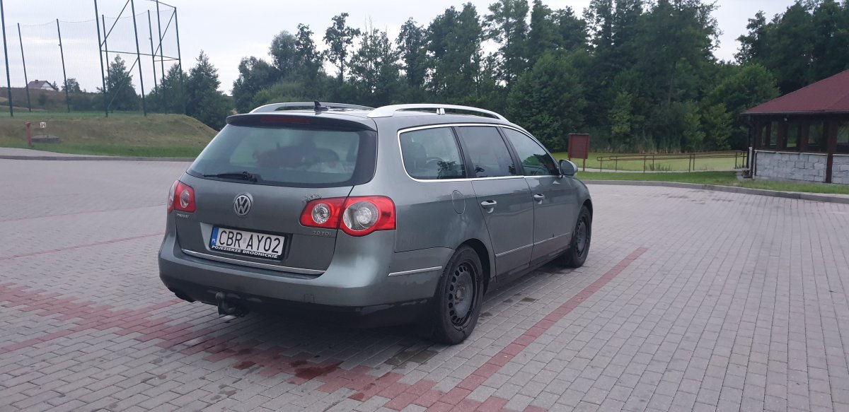 VW Passat Kombi 1.9 2007 r.