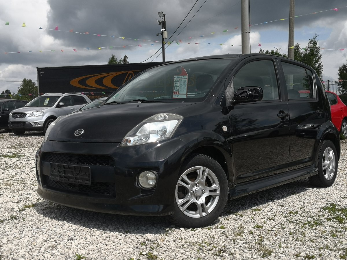 Daihatsu Sirion 1,5 B 103 KM, Faktura VAT marża