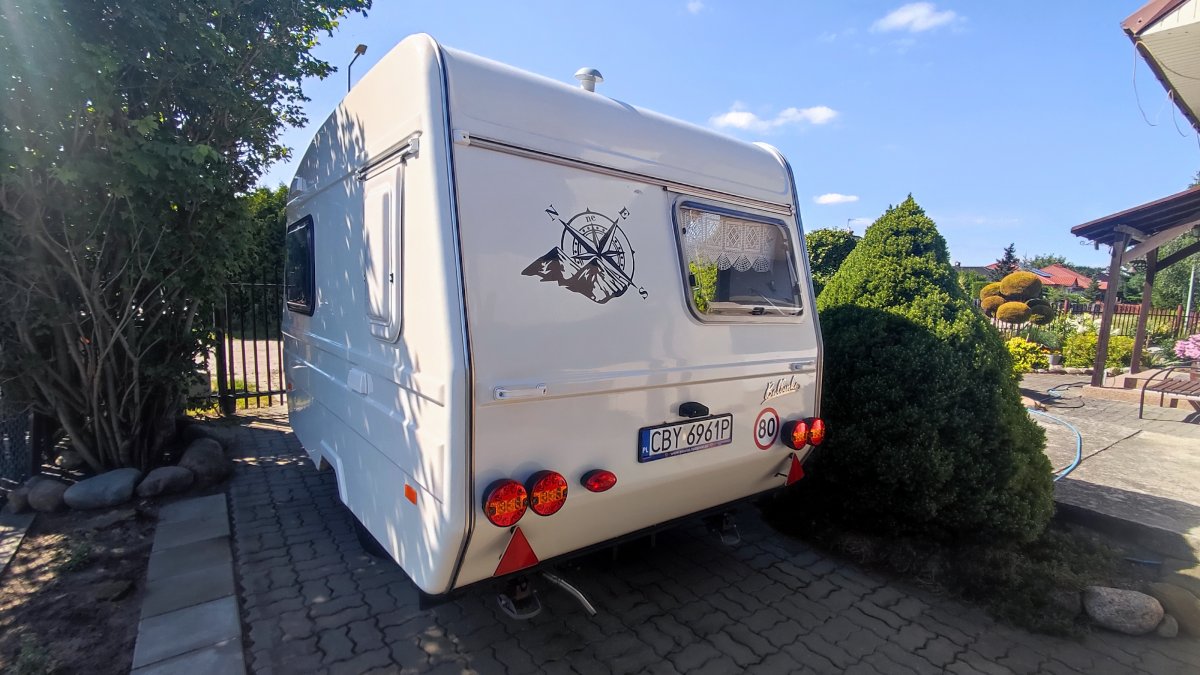 Sprzedam przyczepę Niewiadów N126N po remoncie + przedsionek + markiza