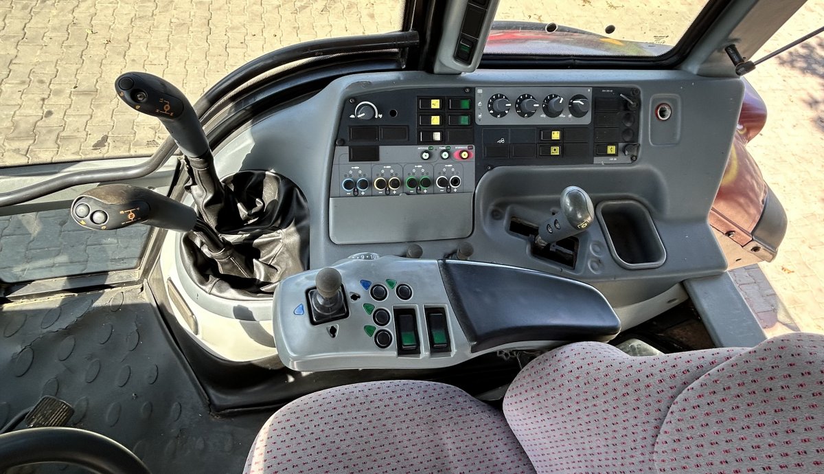 Valtra T150