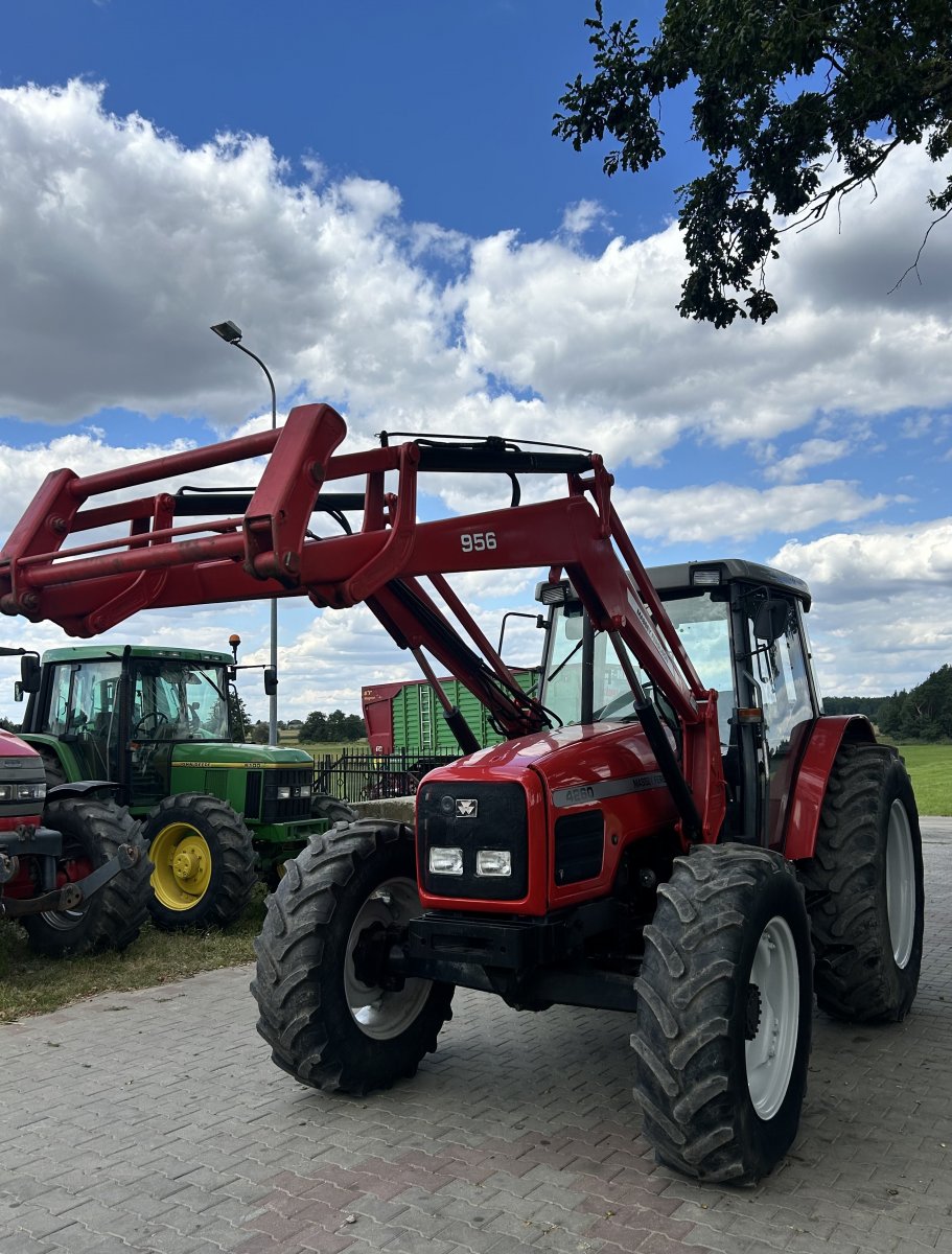 Massey Ferguson 4260