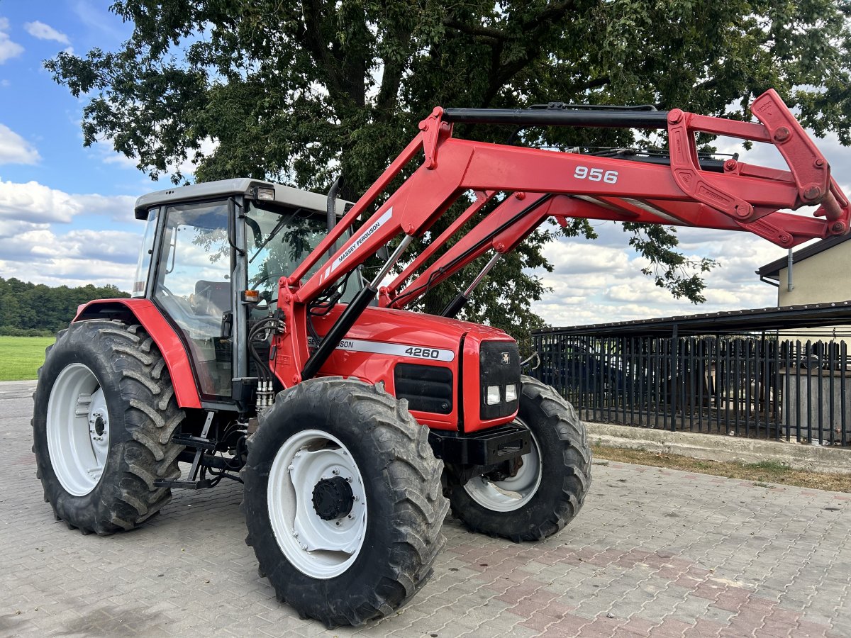 Massey Ferguson 4260