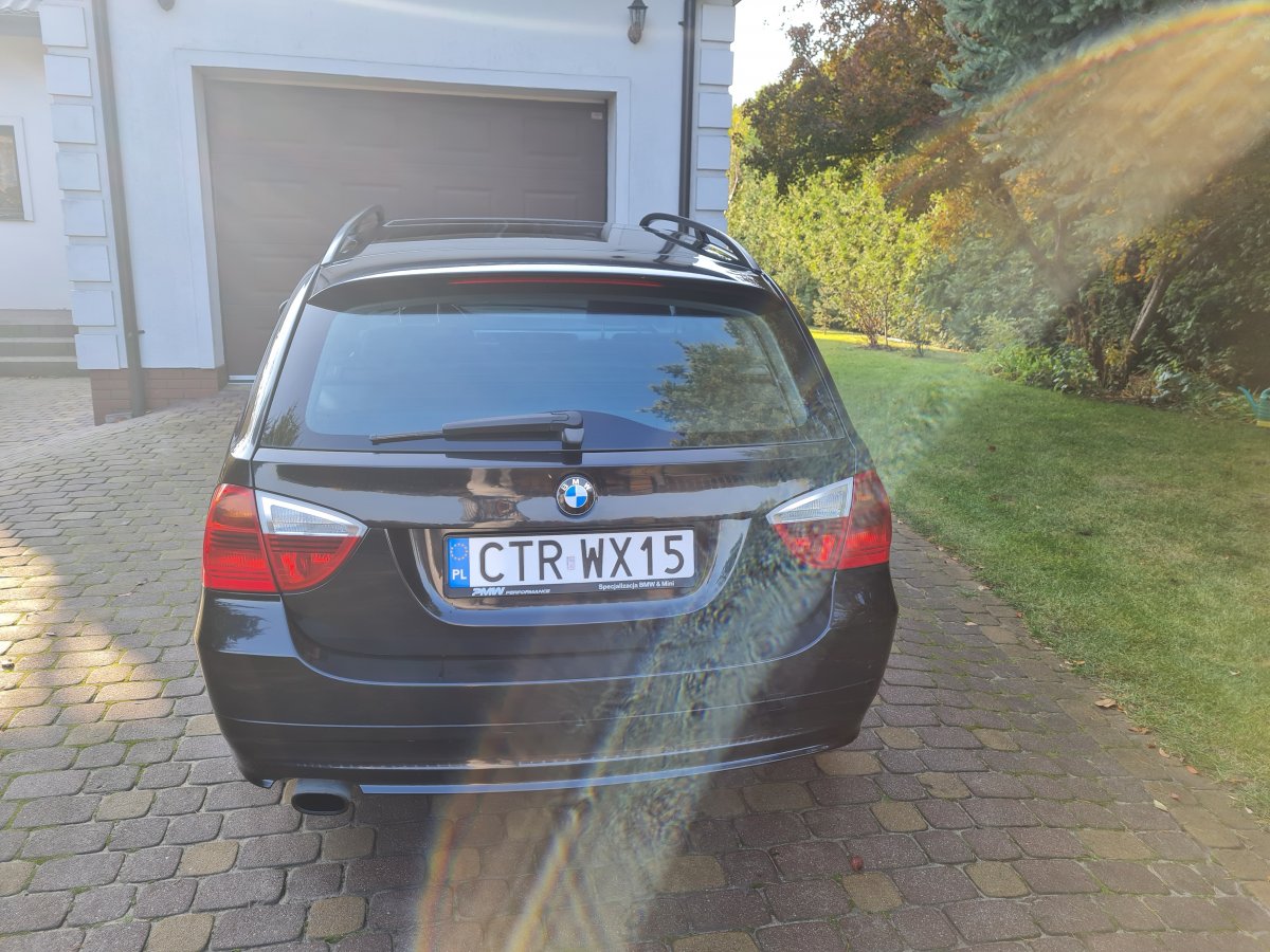 Sprzedam BMW e91 model 318i