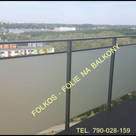 Czym zasłonić szklany balkon? Oklejamy balkony folią Warszawa i okolice Folkos