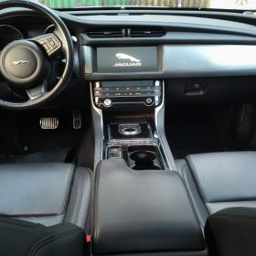 Jaguar XF 25t Premium AWD 2019