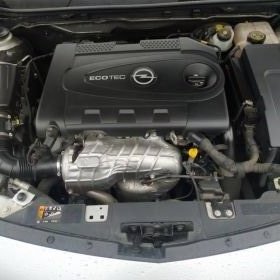   Opel insignia A 2.0 cdti 2013