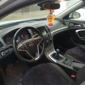   Opel insignia A 2.0 cdti 2013