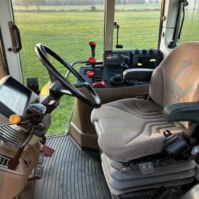 Ciągnik John Deere 6100