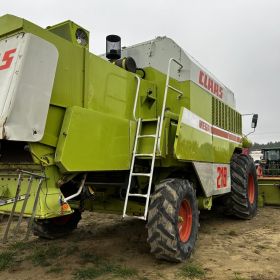 Kombajn Claas Mega 218
