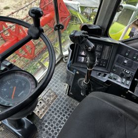 Kombajn Claas Mega 218
