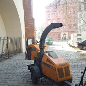 Wynajem rębaka
