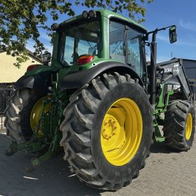 Ciągnik John Deere 6520