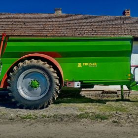 Rozrzutnik obornika Pronar NV 161/2