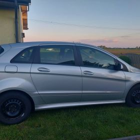 Sprzedam Mercedes-Benz B-180 