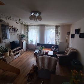 Sprzedam mieszkanie w pięknej okolicy.