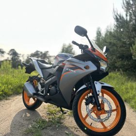 Honda CBR 125 R - 2011