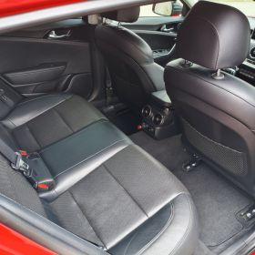 KIA STINGER 2.0T (2019)