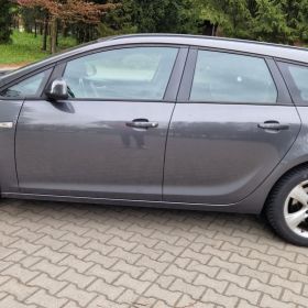 Sprzedam Opel Astra J 1.7 cdti Sport Tourer 2011