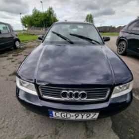 Audi A4 1.6 benzyna