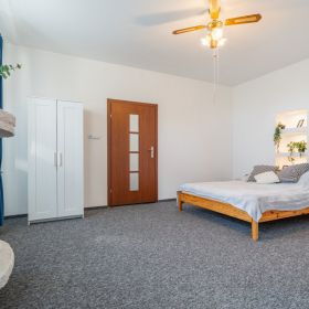 2 pokoje, oddzielna kuchnia + garaż 60m2 Szczecin
