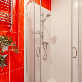 2 pokoje, oddzielna kuchnia + garaż 60m2 Szczecin