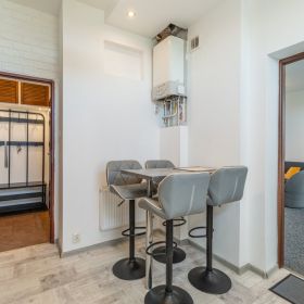 2 pokoje, oddzielna kuchnia + garaż 60m2 Szczecin