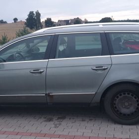 VW Passat Kombi 1.9 2007 r.