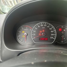 Ford fiesta i Fiat sedici 