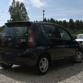 Daihatsu Sirion 1,5 B 103 KM, Faktura VAT marża 