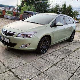 Opel Astra J 1.4 turbo benzyna 