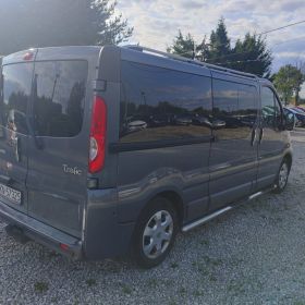 Renault Trafic Passenger 9 osob